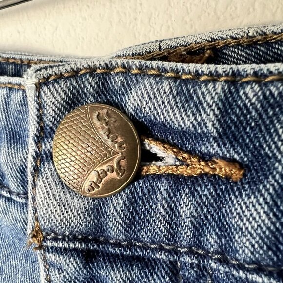 Free People Mid Rise Distressed Cutoff Denim Shorts Festival Boho Casual Size 29 - Picture 4 of 8